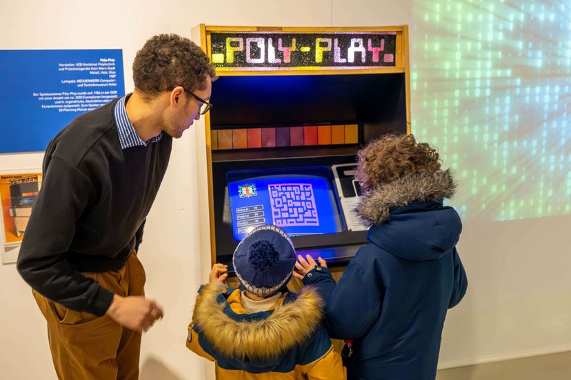 Poly Play