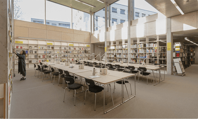 Bibliothek der BURG