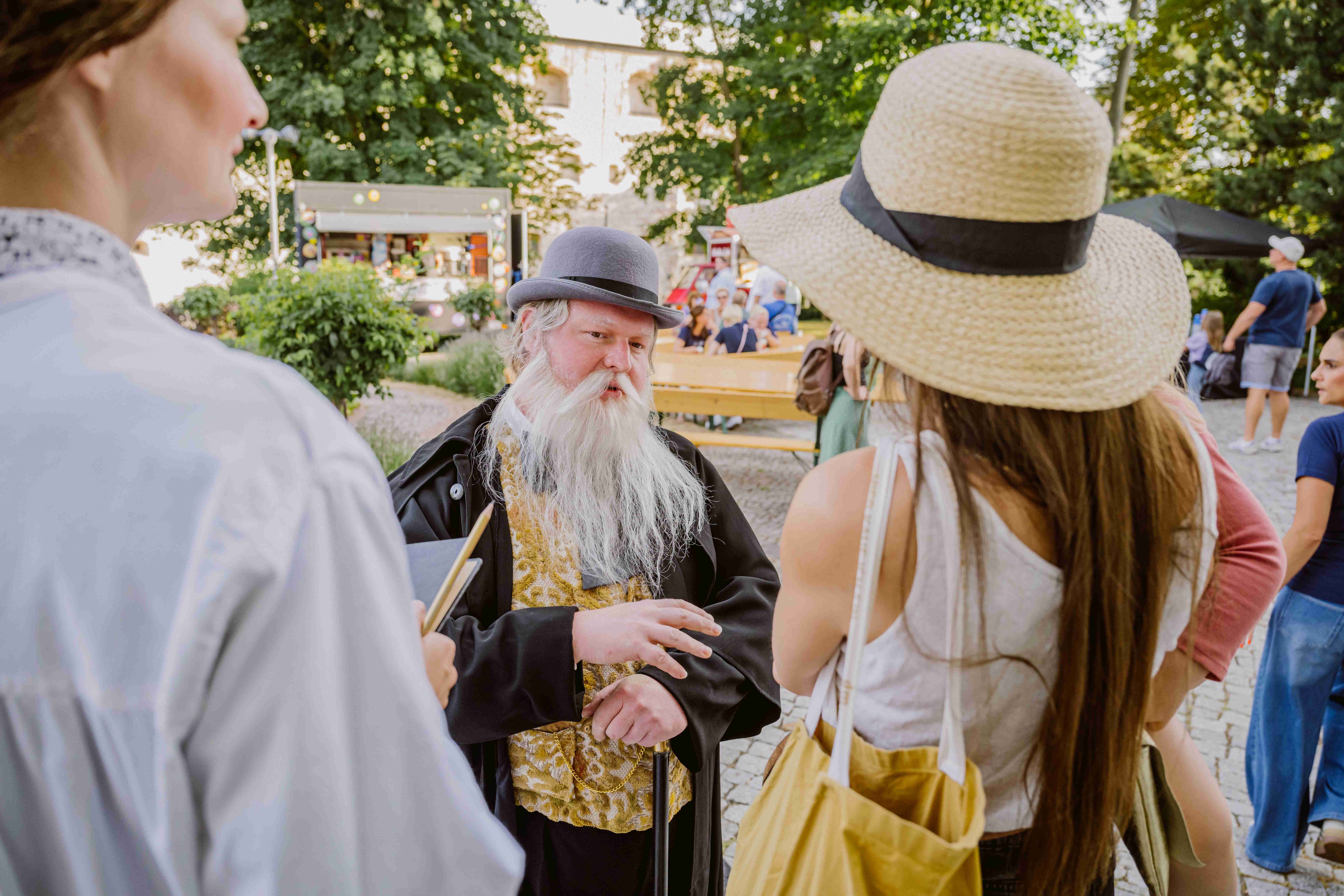 Walking Act und Quiz mit Persönlichkeiten aus der Geschichte der Leopoldina