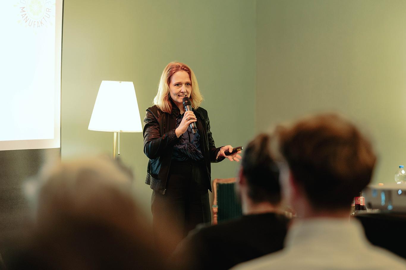 Gründungsteams präsentieren sich 