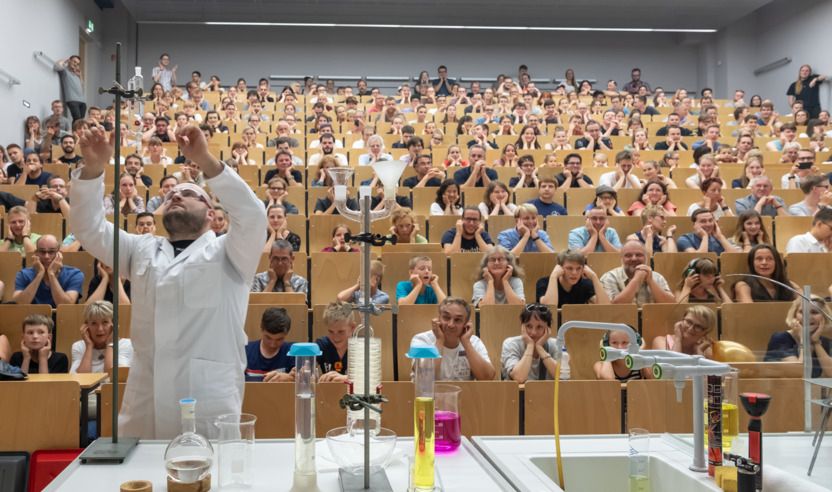 voller Hörsaal